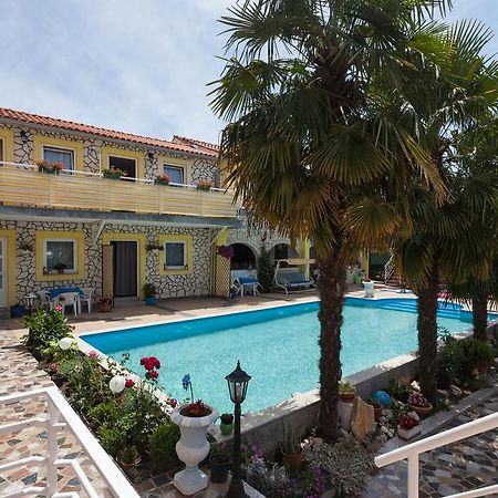Apartments Paradis Rovinj Exterior photo