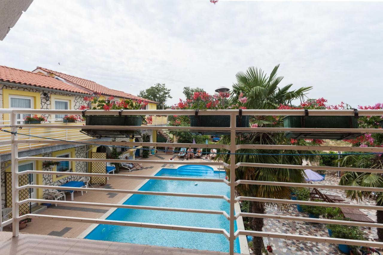 Apartments Paradis Rovinj Exterior photo